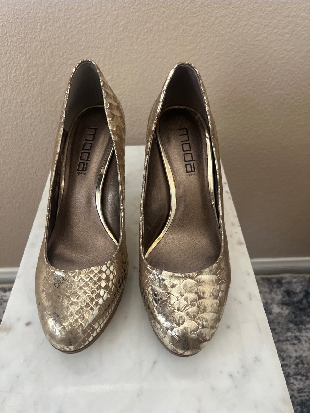 Y2K Style Moda Metallic Gold Snakeskin Pumps